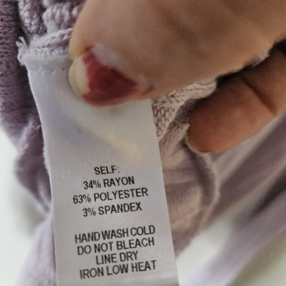 Lulu's lilac cropped sweater - Picture 7 of 7